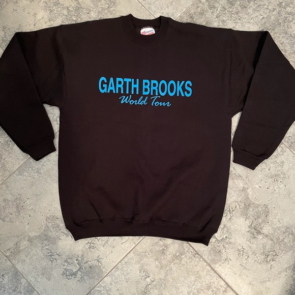 NEVER WORN GARTH BROOKS VINTAGE ATHLETIC SUIT WORLD TOUR 1990. LARGE - Picture 2 of 5